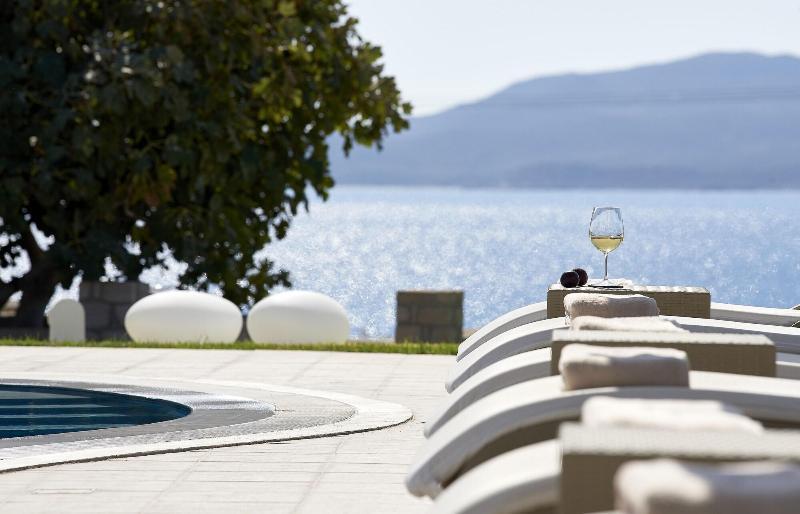 Santa Maria Luxury Suites & Spa Adamantas  Exteriör bild
