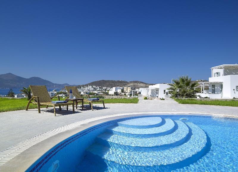 Santa Maria Luxury Suites & Spa Adamantas  Exteriör bild